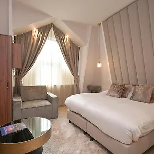 Hotel Novallure Downtown - Short, Den Haag